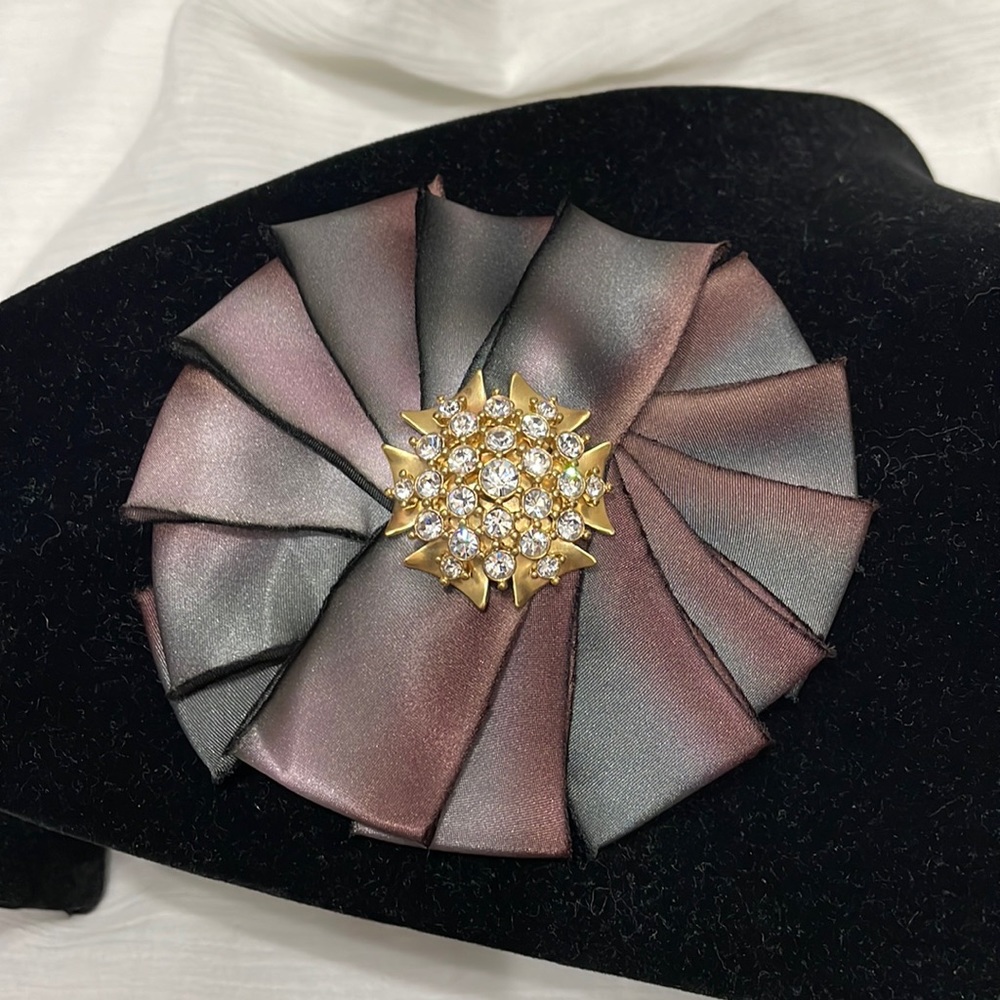 Stella & Dot Anastasia Brooch